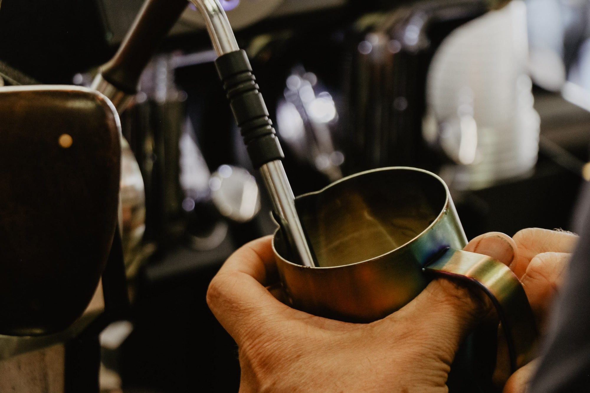 How to steam milk with a Sage coffee machine