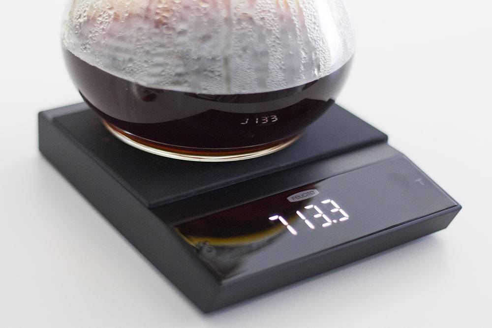 Coffee on a scaling machine