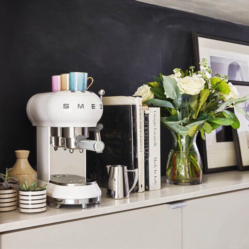 Smeg Espresso Machine - Balance Coffee